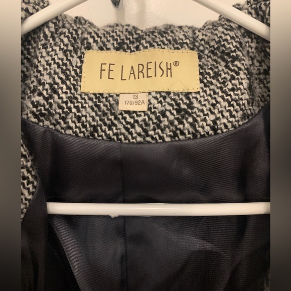 Stylish Fe Lareish Coat 🧥 - Picture 5 of 5